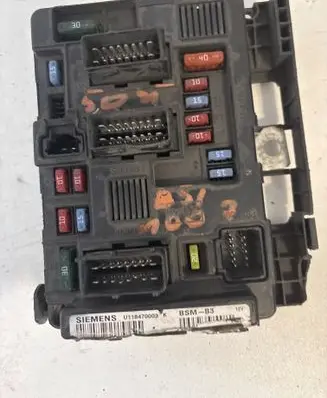 Citroen Xsara Picasso Fuse box set U118470003