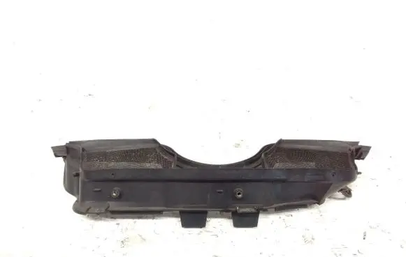 Mercedes-Benz E W124 Wiper trim 1246203078