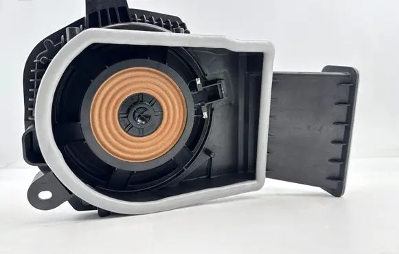 BMW iX1 Subwoofer speaker 5A052F7 192529 90021701205