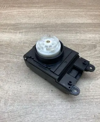 BMW 5 E60 E61 Head unit multimedia control 6944884
