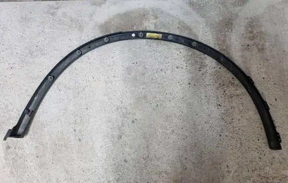 Dodge Durango Rear arch trim 57010618AA