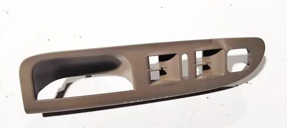 Volkswagen PASSAT B6 Front door window switch trim 3c1867171b