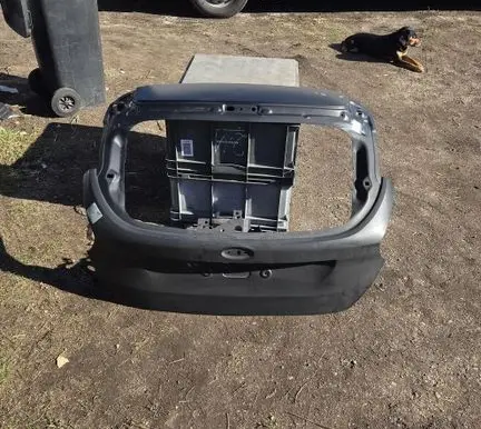 Ford Focus Tailgate/trunk/boot lid 2002017 PF1EBA40410AC