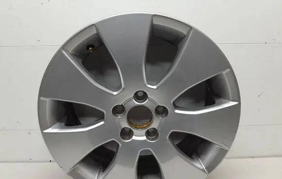 Volvo V70 R17 alloy rim 30714022