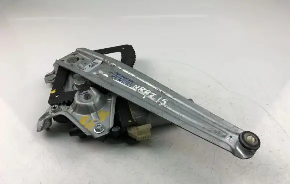 Hyundai i10 Front door window regulator motor 83460B4000