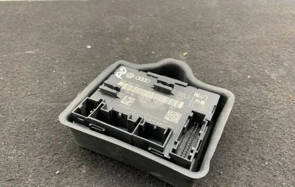 Audi A6 Allroad C7 Door control unit/module 4G8959793G 4G8959793J
