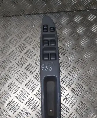 Toyota Avensis Verso Electric window control switch 8404044030