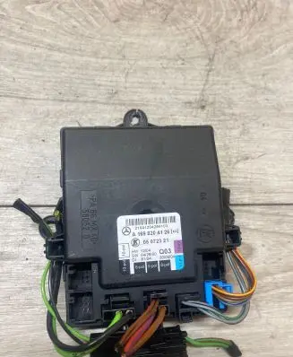 Mercedes-Benz A W169 Other control units/modules A1698204126 05072321 21041204284103