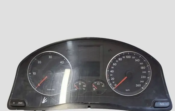 Volkswagen Golf V Speedometer (instrument cluster) 1K0920864B