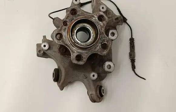 BMW 4 G22 G23 G24 G26 Rear wheel hub 6879524 6879526