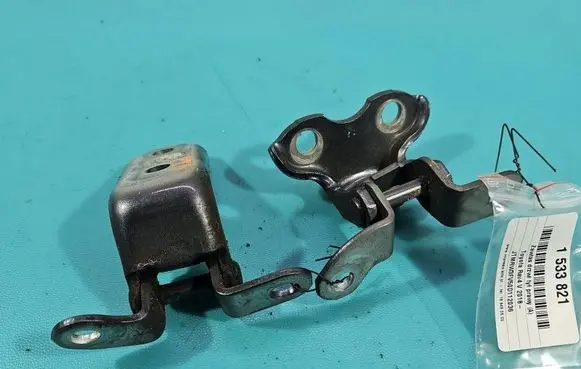 Toyota RAV 4 (XA50) Rear door hinge set IMPRK1533821
