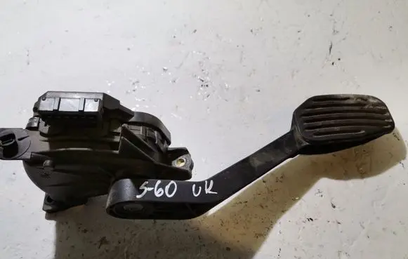 Volvo S60 Accelerator throttle pedal 30666661