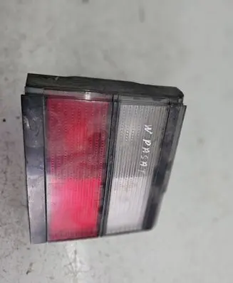 Volkswagen PASSAT B3 Tailgate rear/tail lights 333945108