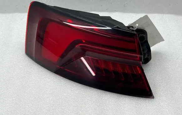 Audi A5 Rear/tail lights 8W6945091J