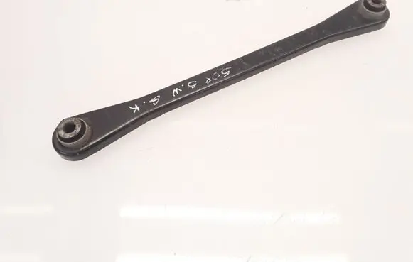 Rear control arm
