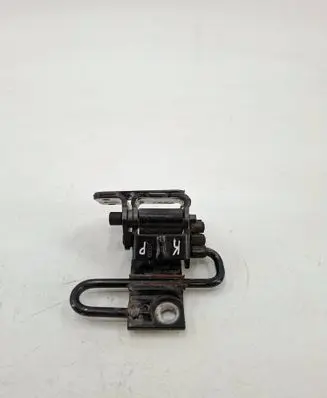 Audi A3 S3 8P Front door lower hinge 8E0831411E