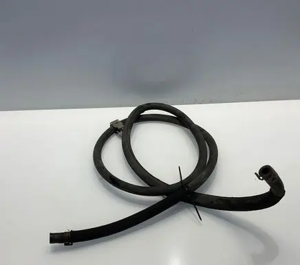 Mercedes-Benz E W212 Engine coolant pipe/hose A2048300996 31715070 L625440