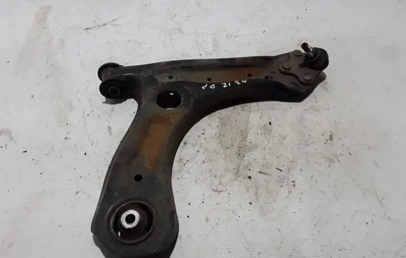 Audi A1 Front lower control arm/wishbone 6R0407152F