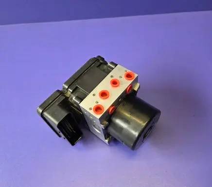 Volvo V50 ABS Pump AV612C405CB 31317378 10021205004