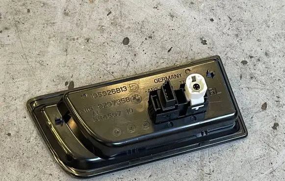 BMW 4 F32 F33 USB socket connector 9207358 105026813 58450710
