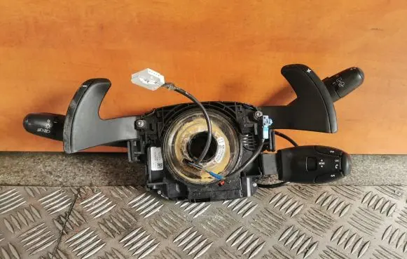 Citroen DS4 Wiper turn signal indicator stalk/switch 98000242ZD
