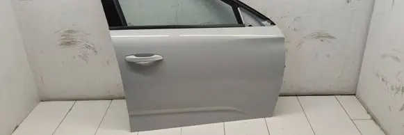 Peugeot 308 Front door
