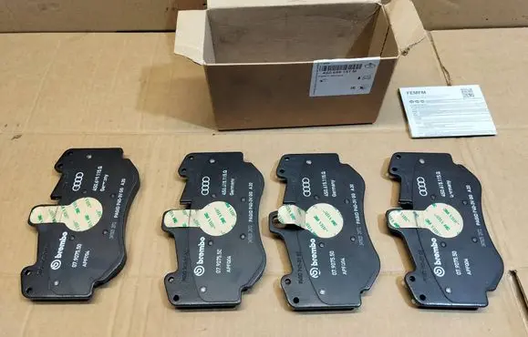 Audi R8 4S Brake pads (front) 4S0615115Q 4B0698151M