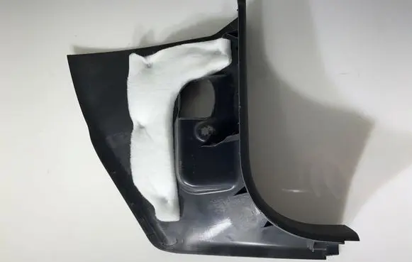 Volkswagen PASSAT B7 Front sill trim cover 3C1863483
