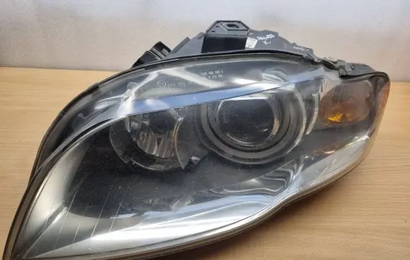 Audi A4 S4 B7 8E 8H Headlight/headlamp 8E0941003AM 0301219271