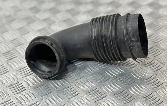 Mercedes-Benz Sprinter W906 Air intake duct part A9065280024