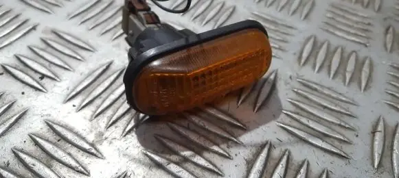 Honda Civic Front fender indicator light