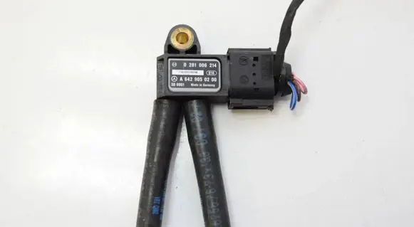 Renault Megane III Exhaust gas pressure sensor 0281006214 A6429050200
