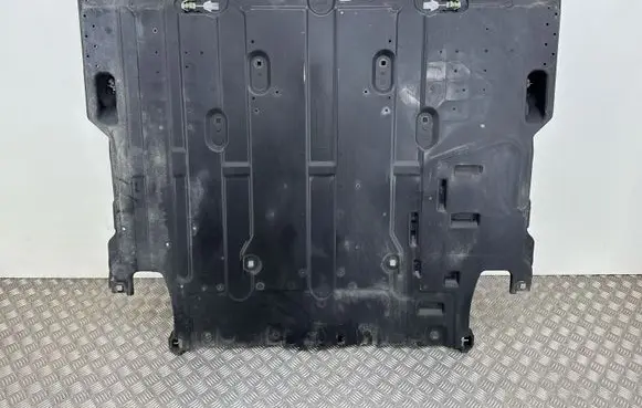 Peugeot 2008 II Center/middle under tray cover