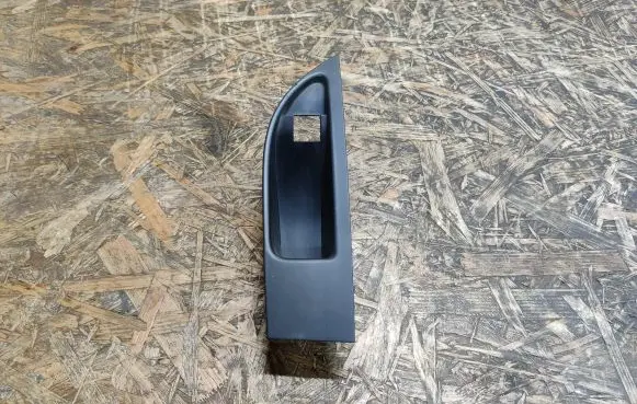 Opel Astra J Rear door window switch trim 13258640