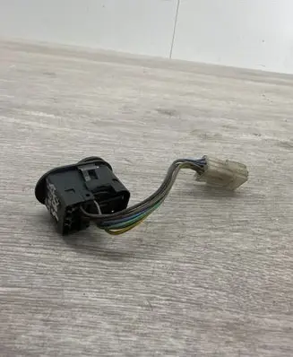 Opel Omega B1 Wing mirror switch