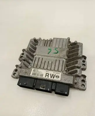 Nissan Qashqai+2 Engine control unit/module 23710BR30A S180033108A