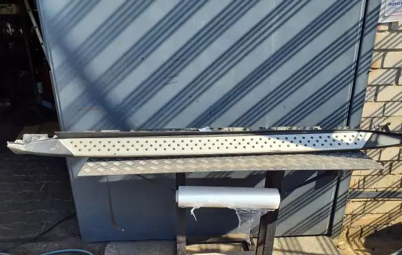 BMW X5 E70 Sill 7163555 51777163555