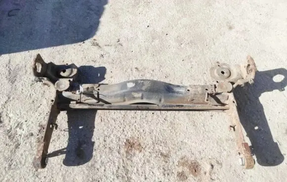 Citroen Jumpy Rear subframe 