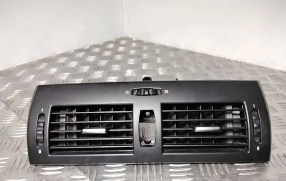 BMW X3 E83 Dash center air vent grill 3400074