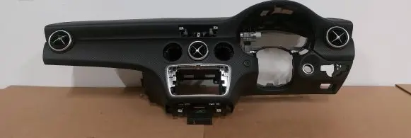 Mercedes-Benz A W176 Dashboard