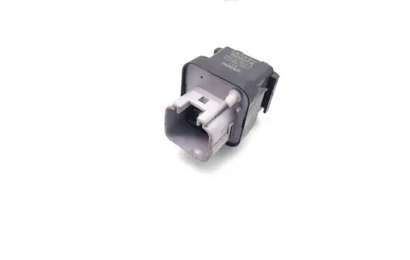 Toyota RAV 4 (XA40) Glow plug pre-heat relay 28610-67010 156700-0671