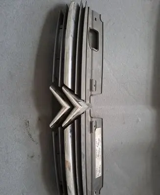 Citroen C5 Front bumper upper radiator grill 9636751980