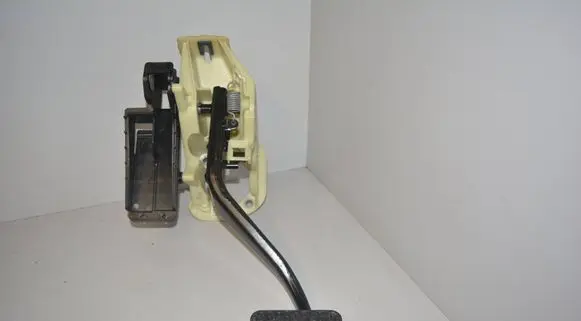 BMW 7 F01 F02 F03 F04 Brake pedal 6775368 6782665
