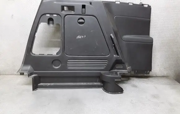 Trunk/boot lower side trim panel
