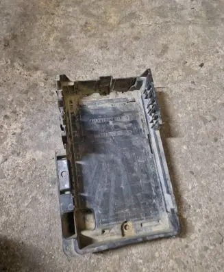 Opel Meriva B Battery tray 13312808