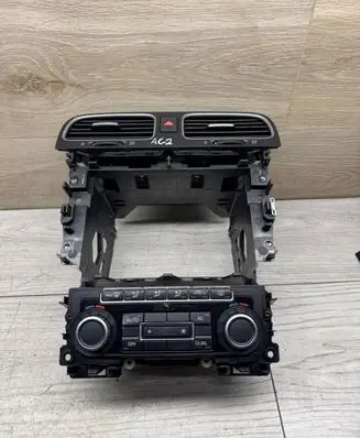 Volkswagen Golf VI Center console 5K0907044BS 5HB00974640