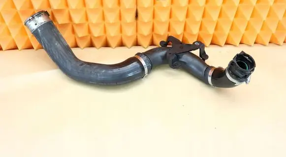Renault Sandero II Intercooler hose/pipe 144604208R