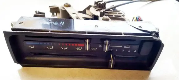 Mazda 323 Climate control unit HBG2WA