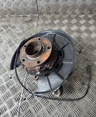 BMW 3 E90 E91 Rear wheel hub spindle/knuckle 6783665