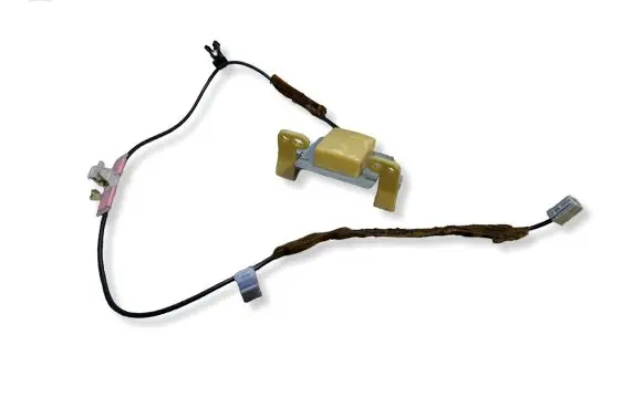 Toyota Land Cruiser (J120) Aerial GPS antenna 8686060060B 103405 CCAE21TY01